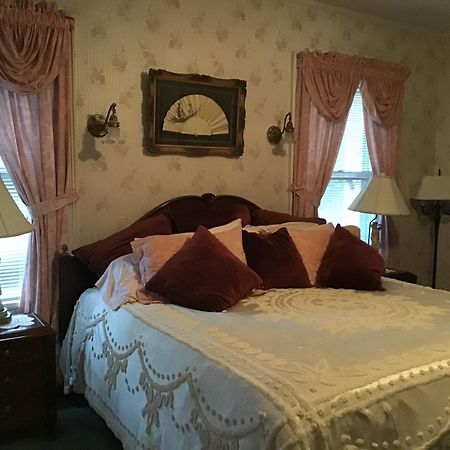 Brookview Manor Inn Canadensis Eksteriør billede