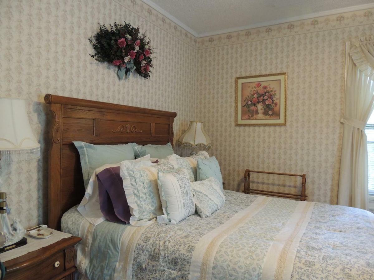 Brookview Manor Inn Canadensis Eksteriør billede