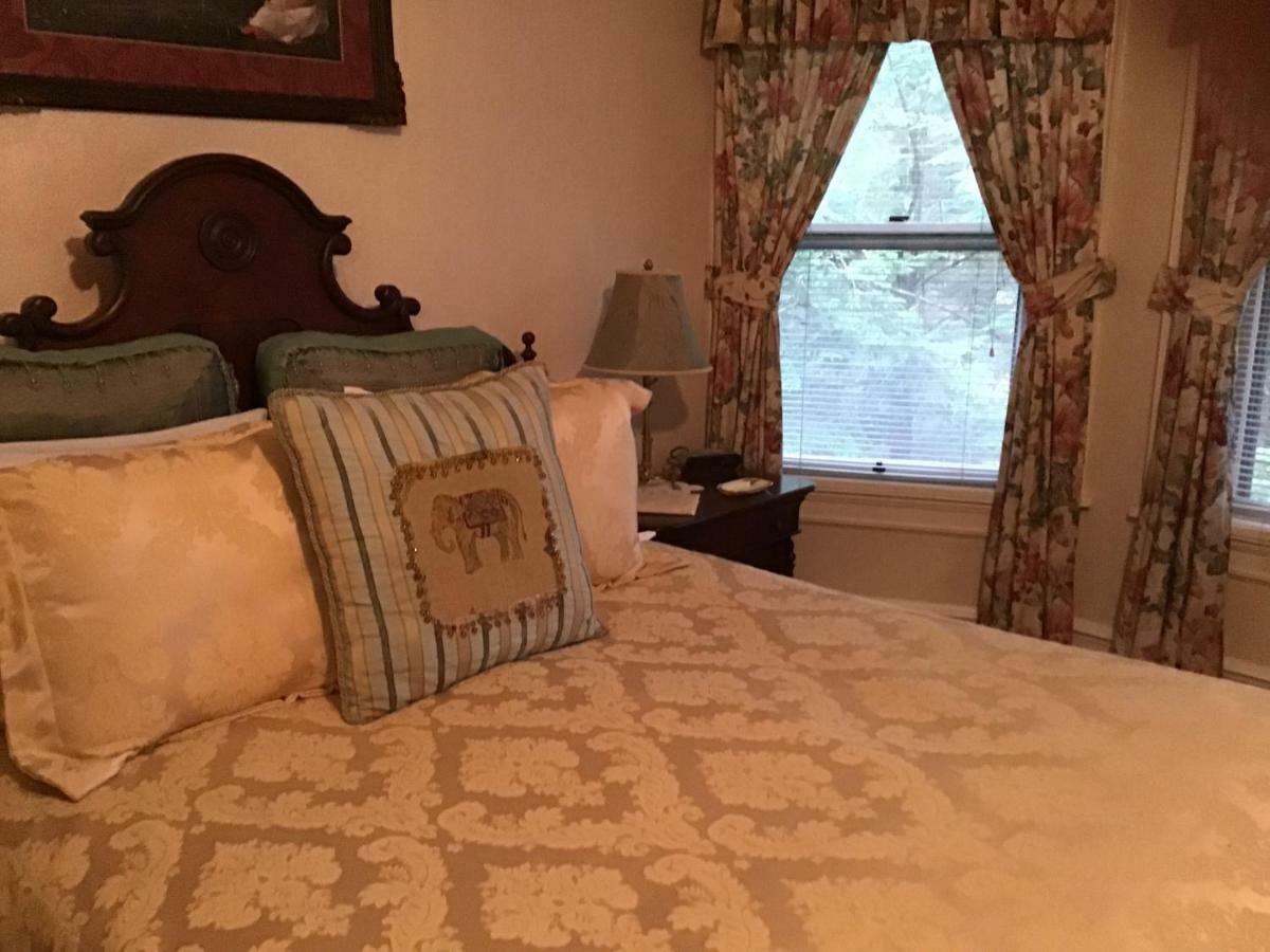 Brookview Manor Inn Canadensis Eksteriør billede